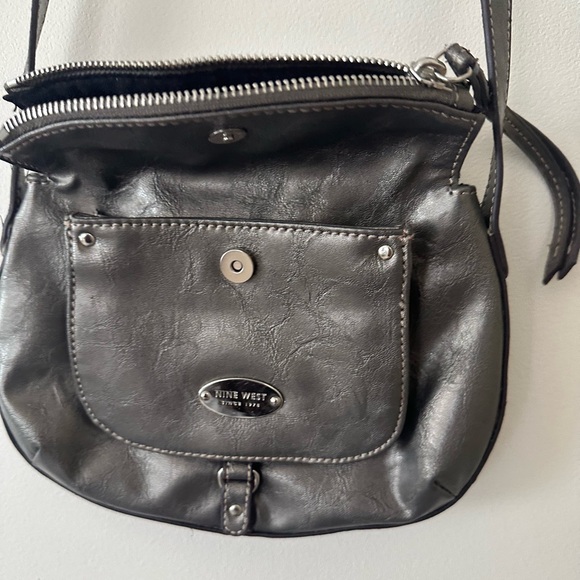 NineWest Metallic Crossbody Bag - Picture 4 of 5